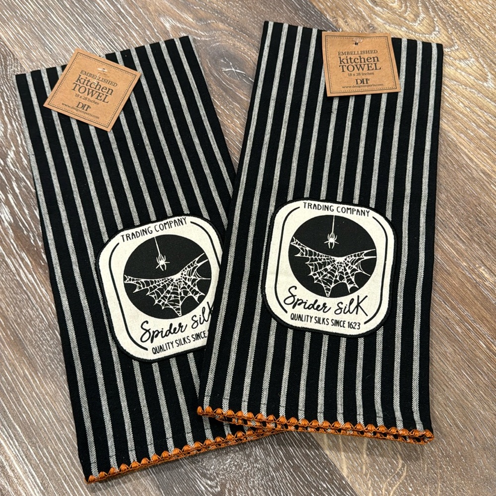 NWT, Apothecary Embellished Kitchen Towel Set
